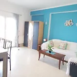 Gikas شقة